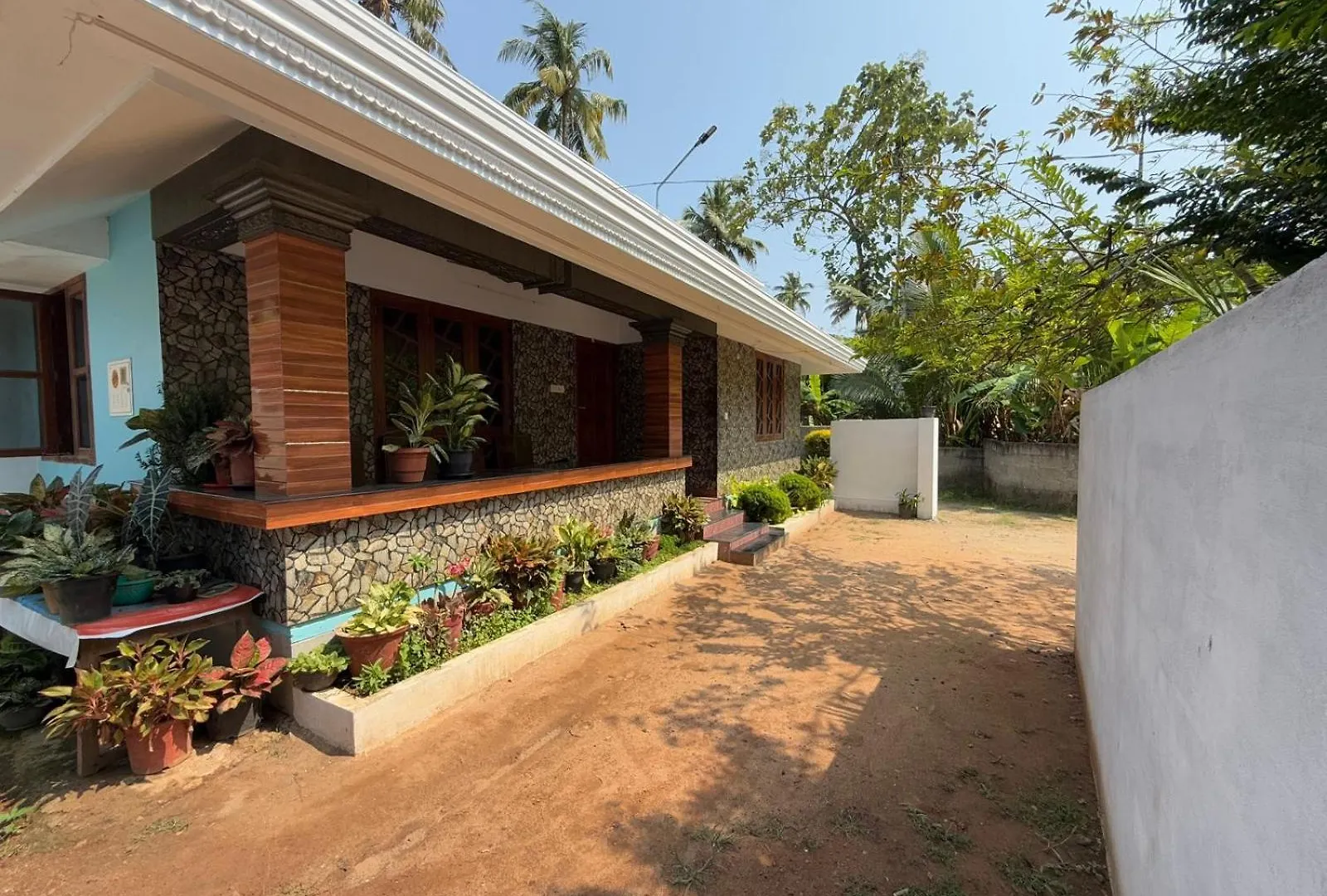 Lechalet Varkala 0*,  India